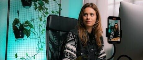 51 mobile journalists you should follow