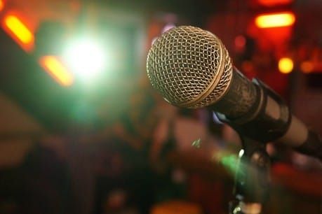 Stand-up comedy: why showing that journalists are 'human' can boost audience trust