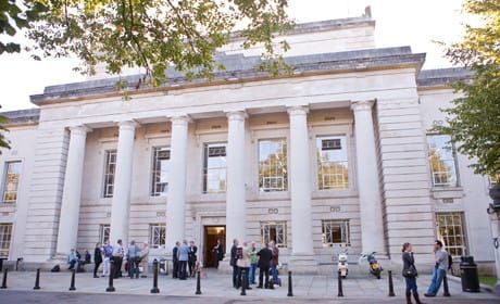 Cardiff University to set up community journalism centre