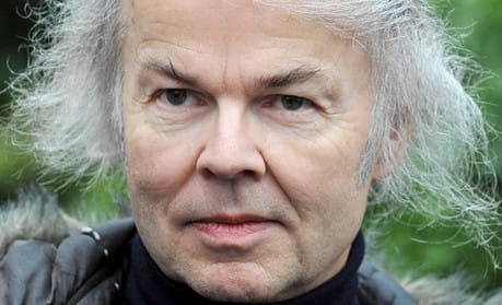 Chris Jefferies wins 'substantial' libel damages from newspapers