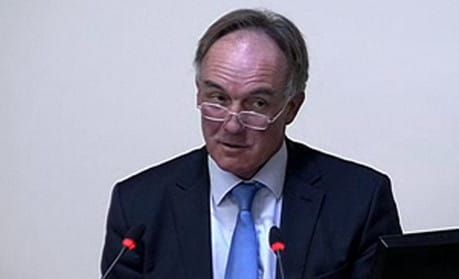 Crone 'relayed direct evidence of hacking' to Murdoch