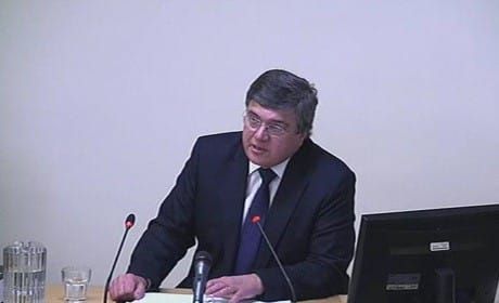 Ex-police chief: Wider hacking inquiry 'impractical' in 2006