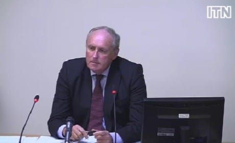 Paul Dacre proposes tougher press card access