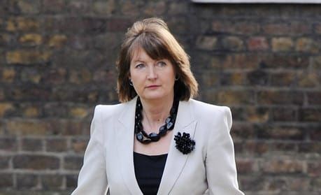 Phone hacking: Harman adds to pressure on Piers Morgan