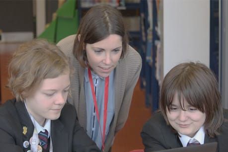 Fighting misinformation by sending journalists to secondary schools