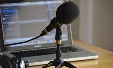 Portable and intimate: When can podcasts really shine?
