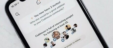 How can journalists use Clubhouse to source and report stories