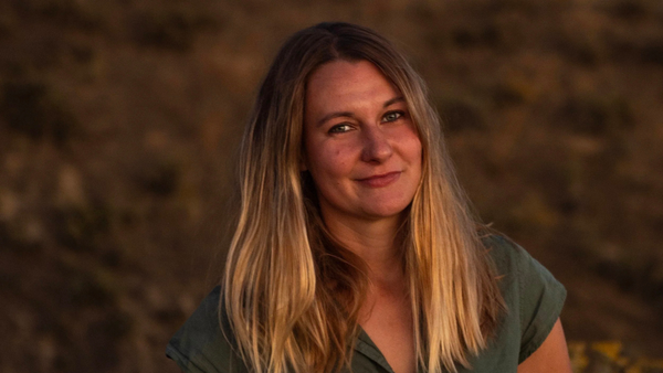 Humour and survival: A visual essay of US local newsrooms