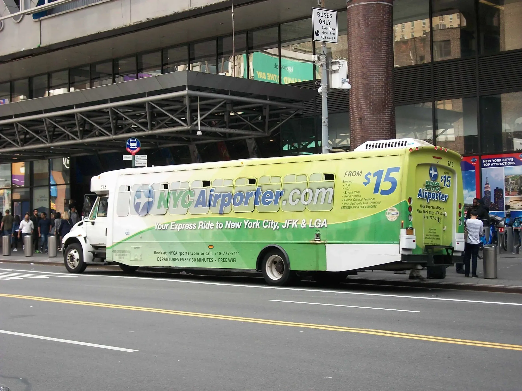 nycLife.io | JFK Express Bus