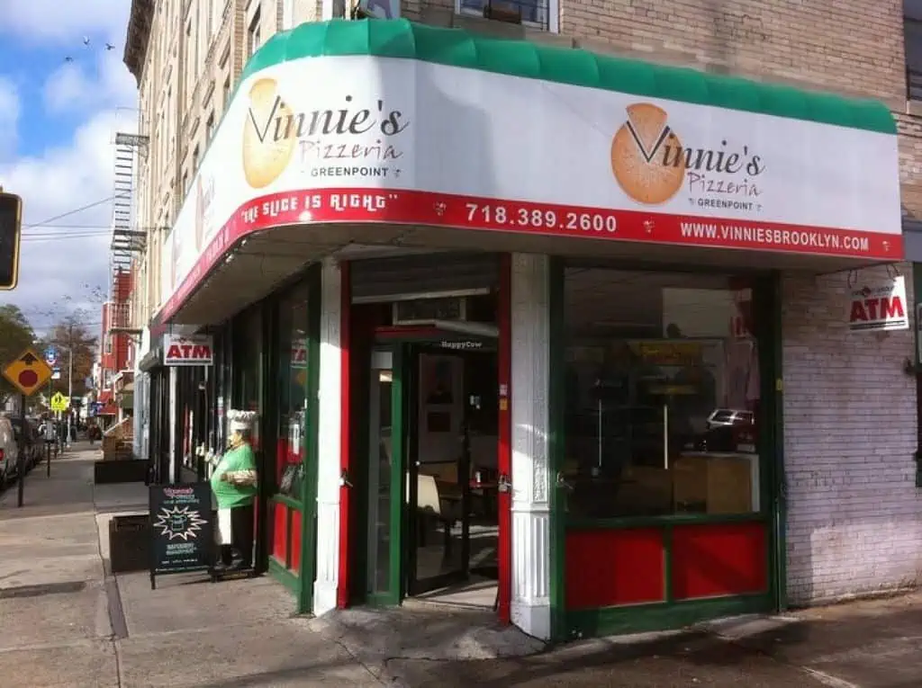 https://nyclife.io nyclife-vinnie-pizzeria