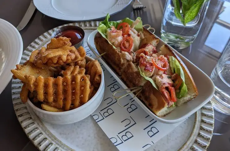 nycLife-lobster-Blu-on-The-Hudson