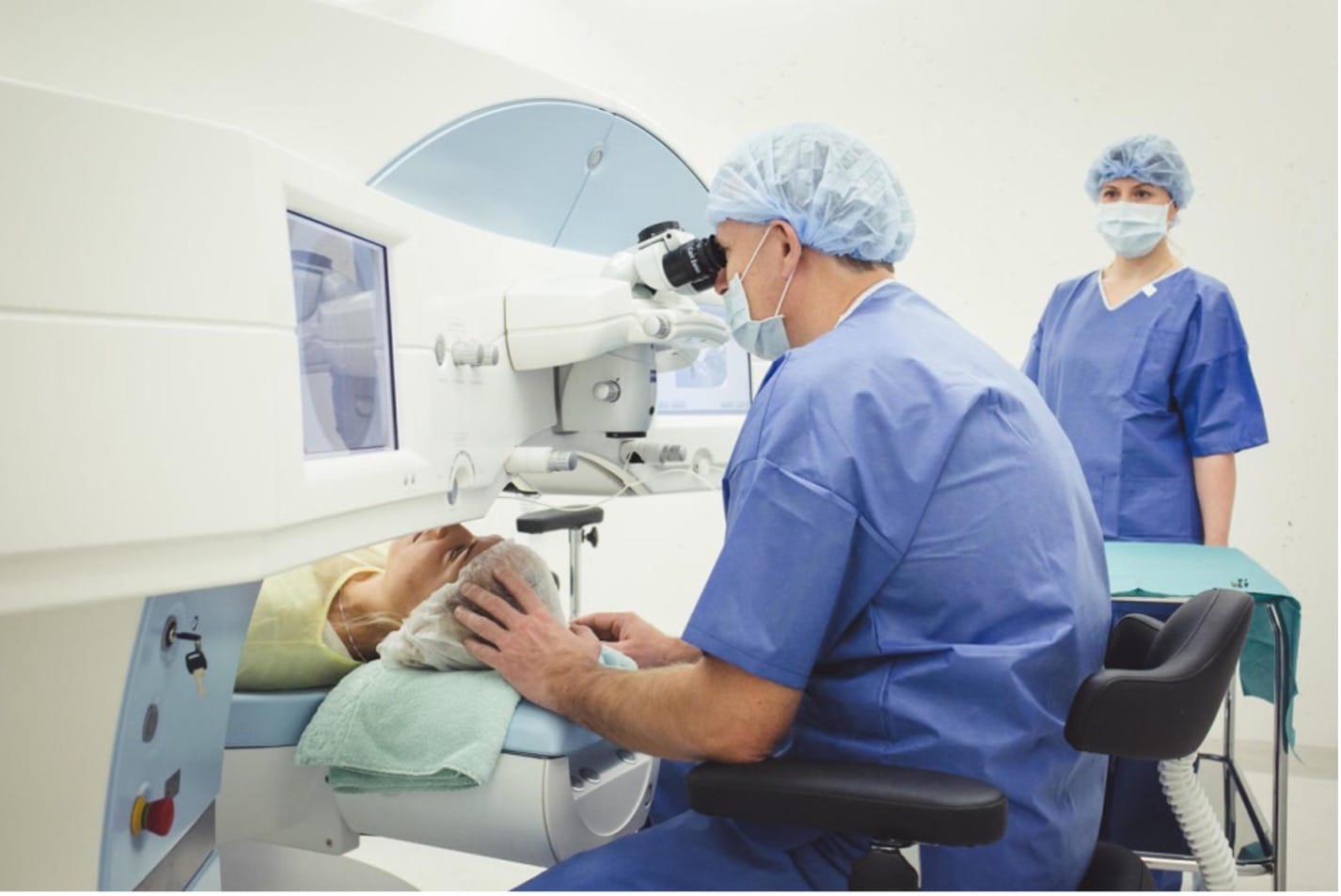 nycLife | LASIK Procedure