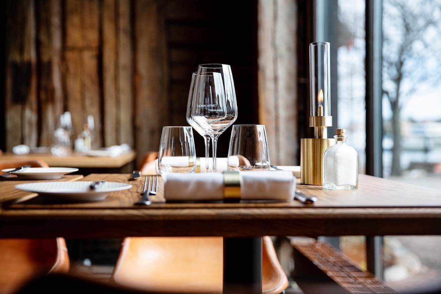 Fin dukning med utsikt över Göteborgs hamn