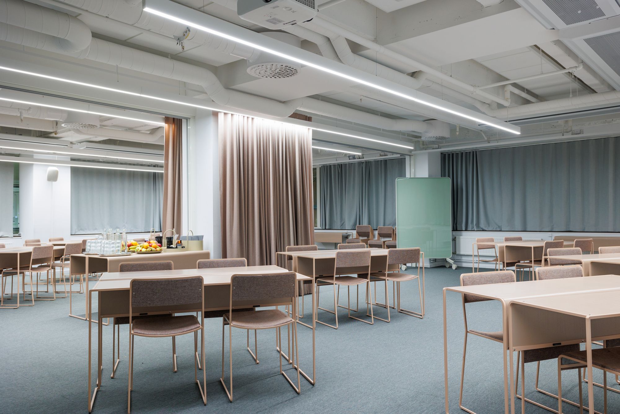 Usines moderna och Svanenmärkta konferenslokal