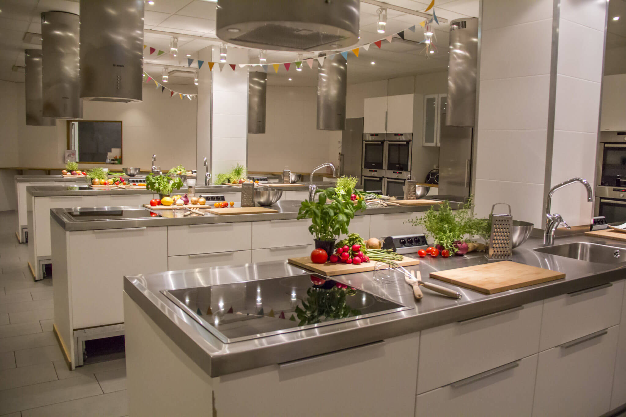 Ta med egen dryck till festen i Kitchen Clubs matlagningsstudio