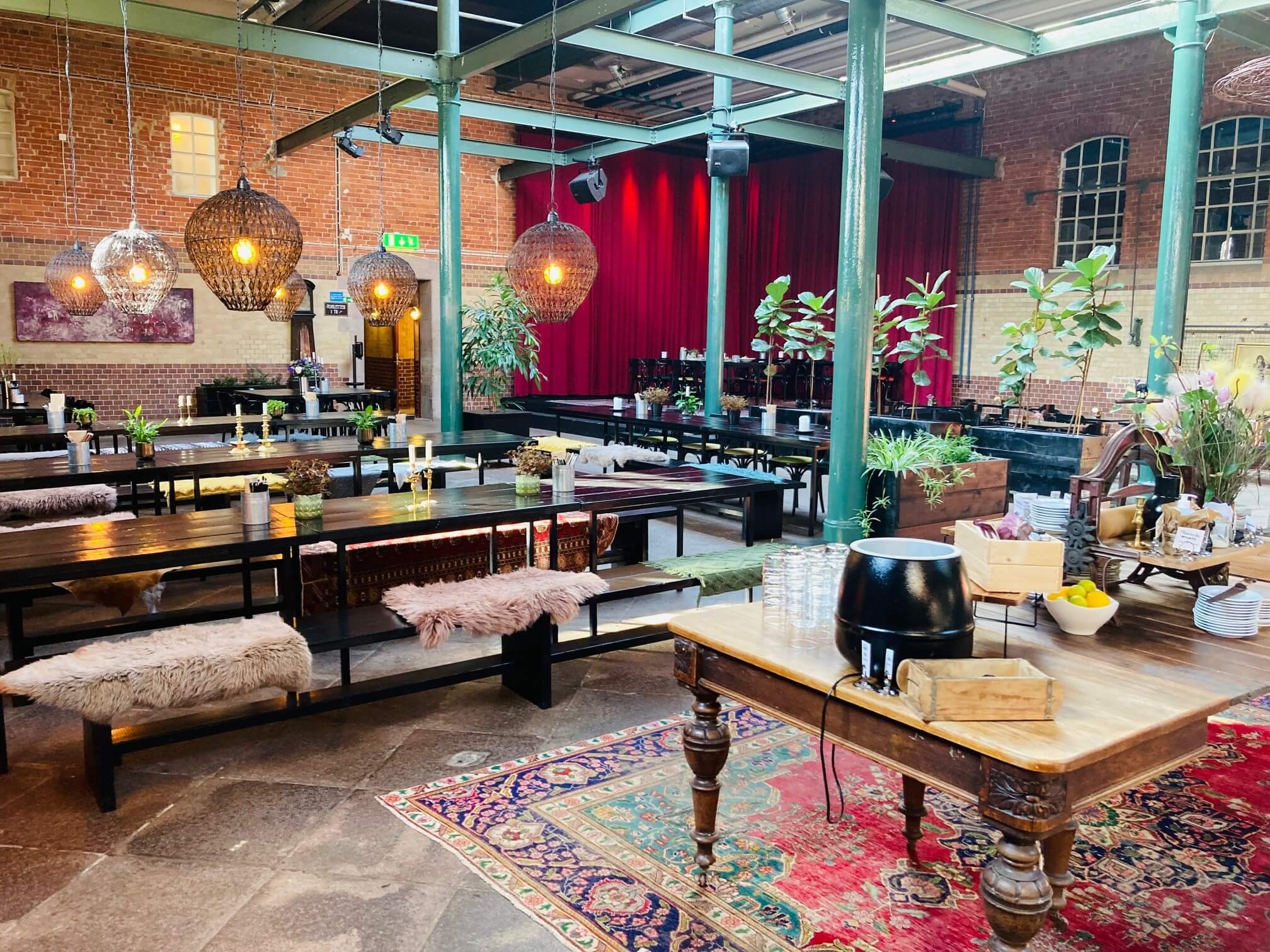 Den möblerade middagslokalen Södra Hallen är en utmärkt för plats för teambuilding