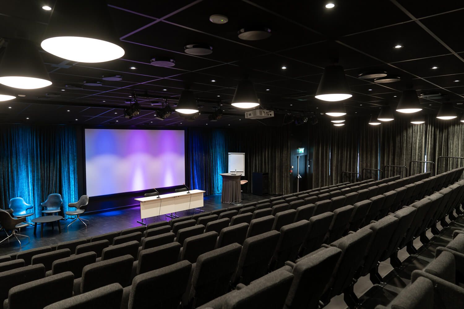 Folk Mat & Möten i centrala Malmö erbjuder en modern och anpassningsbar eventlokal