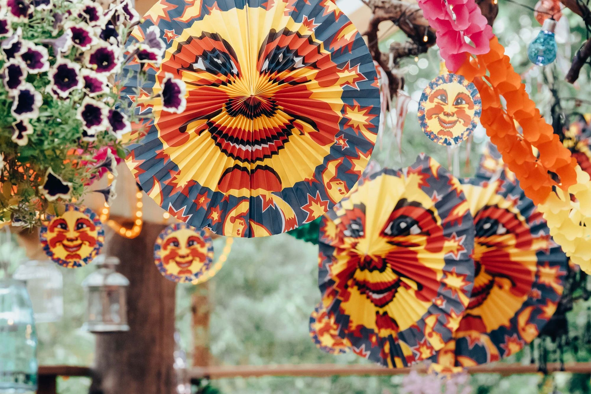 Festliga dekorationer till kräftskivan