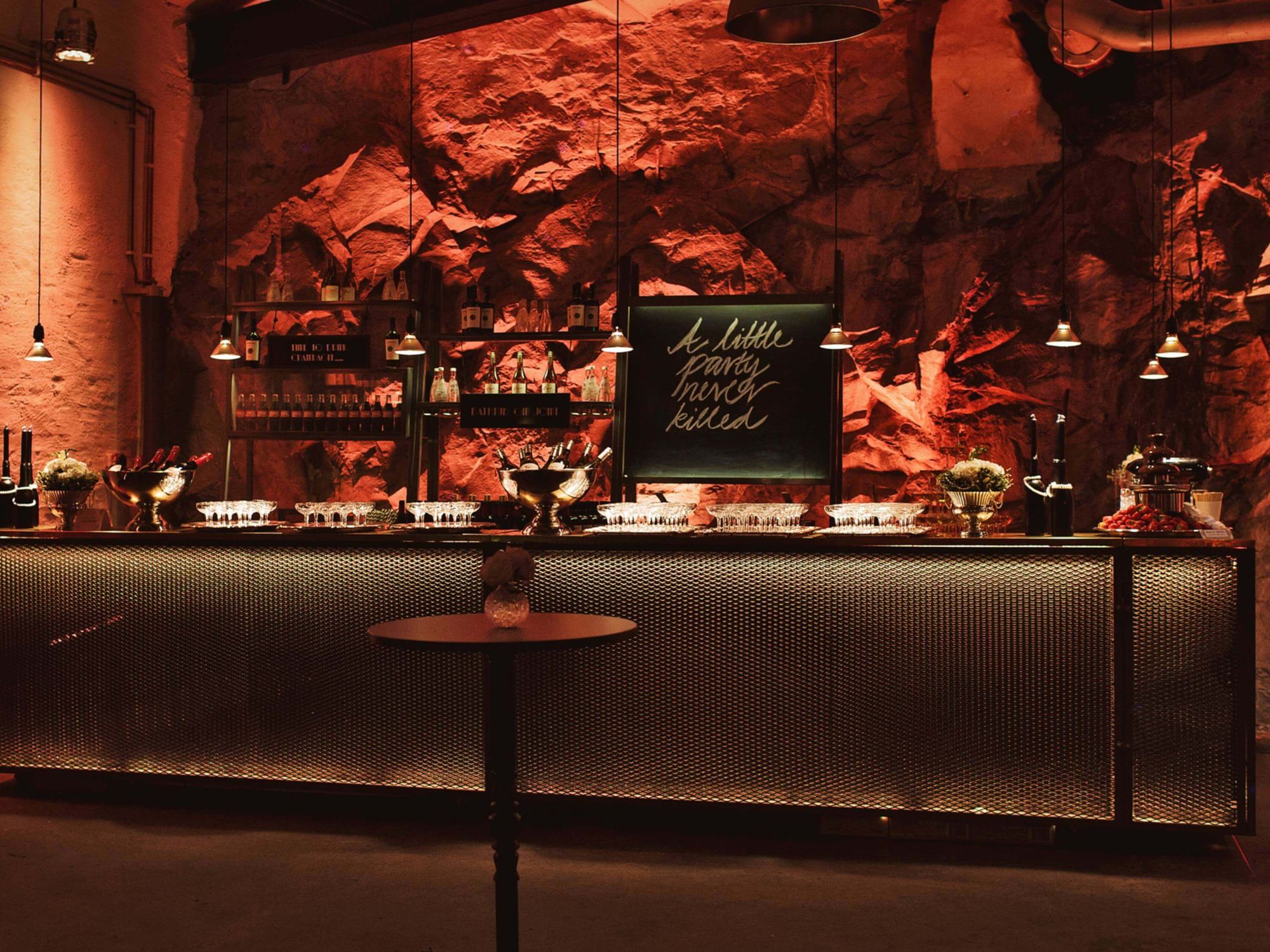 Beställ egen julmat som catering till julfesten på Skyddsrummet i Stockholm