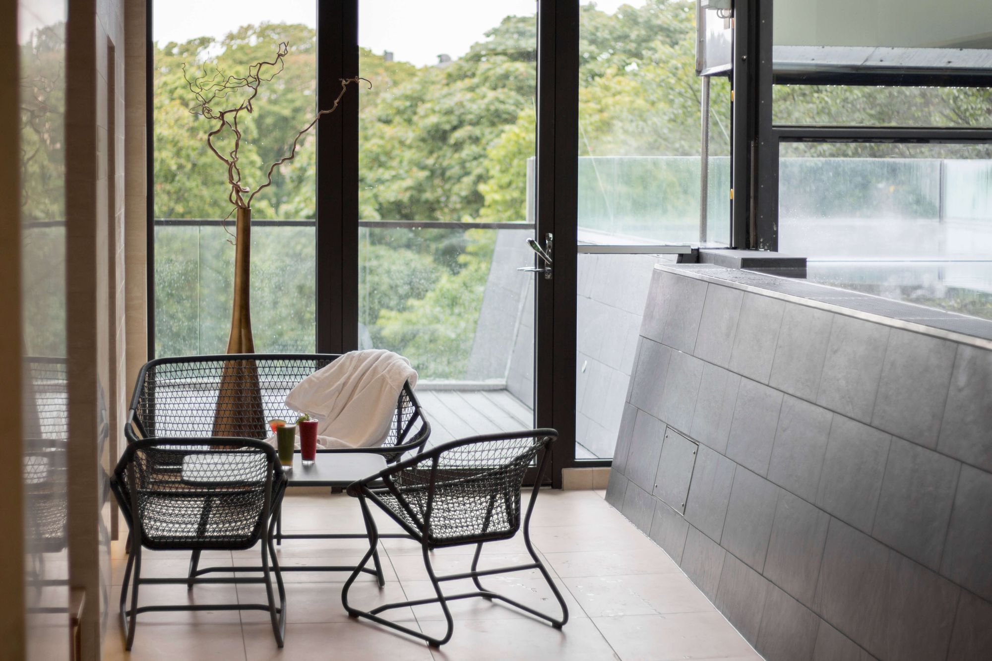 Låt kollegorna koppla av och umgås på Elements Spa på nästa kickoff