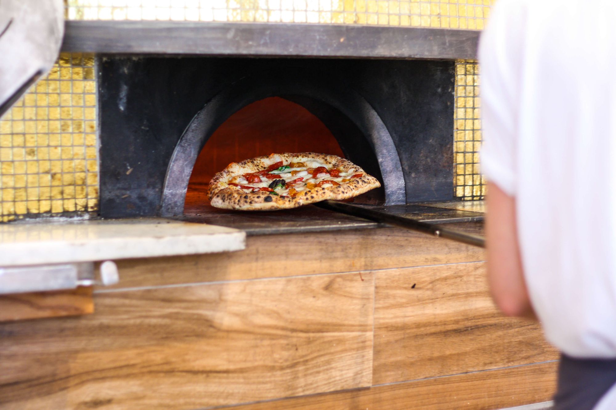 Golden Oven Room är ett exklusivt rum på Eataly som kan hyras för nästa afterwork