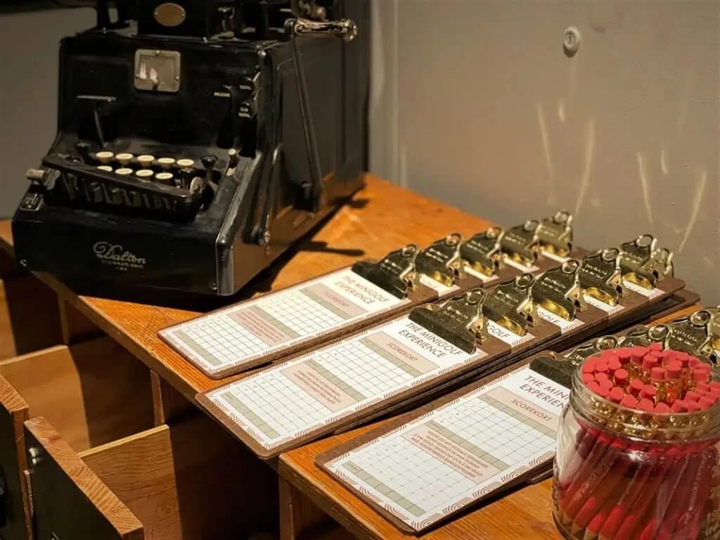 Arrangera en rolig afterwork med fokus på minigolf på Signal by Golfbaren