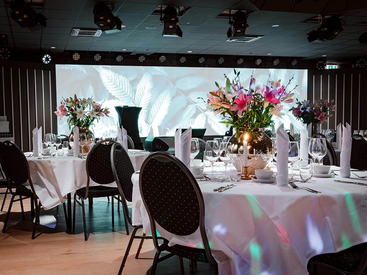 JVS Event & Studio är en anpassningsbar och modern bröllopslokal