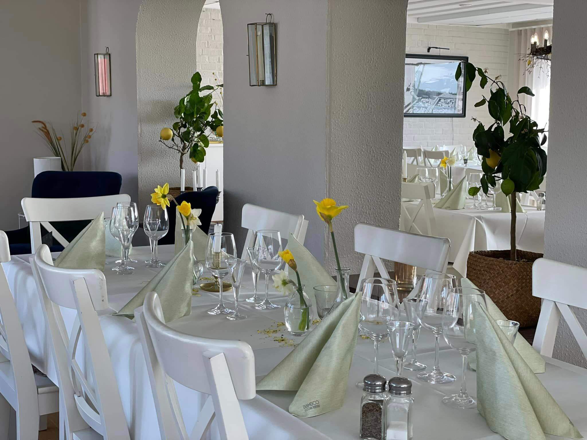 Hyr Fyrudden i Gryts skärgård och arrangera årets fest med utsikt över havet