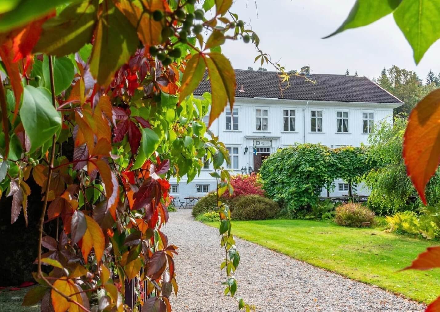 Rydals Herrgård består av en fin byggnad som passar perfekt för bröllop