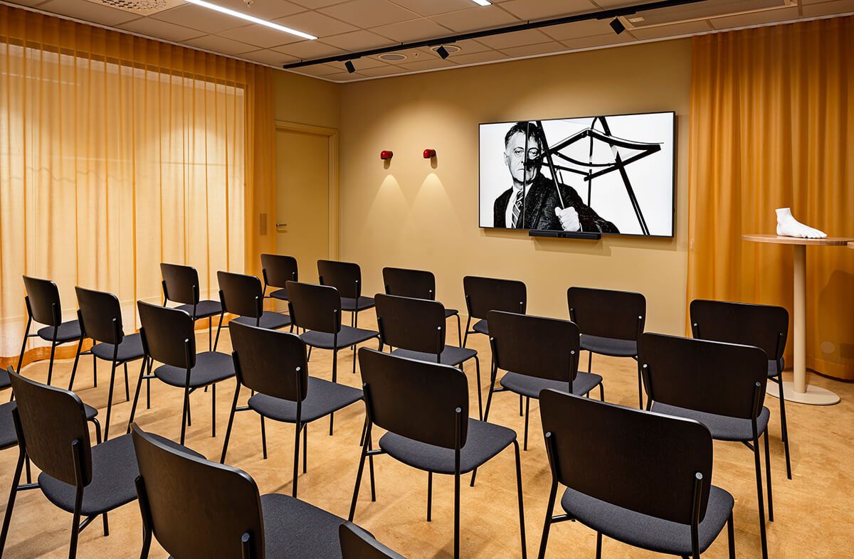 Rossi är ett anpassningsbart mötesrum med den senaste tekniken