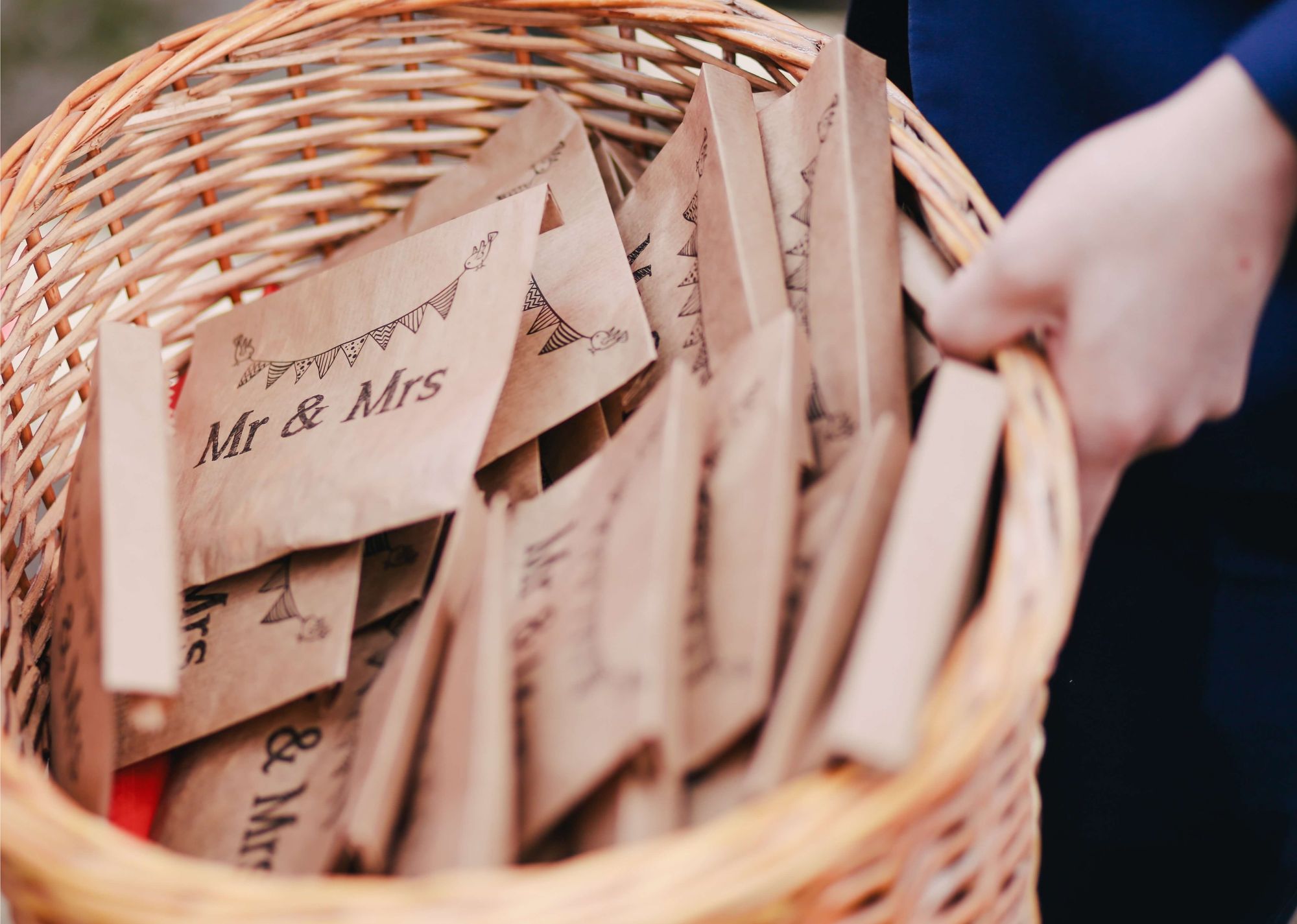 Skapa trevlig stämning under transporten genom att dela ut uppdrag eller små gåvor