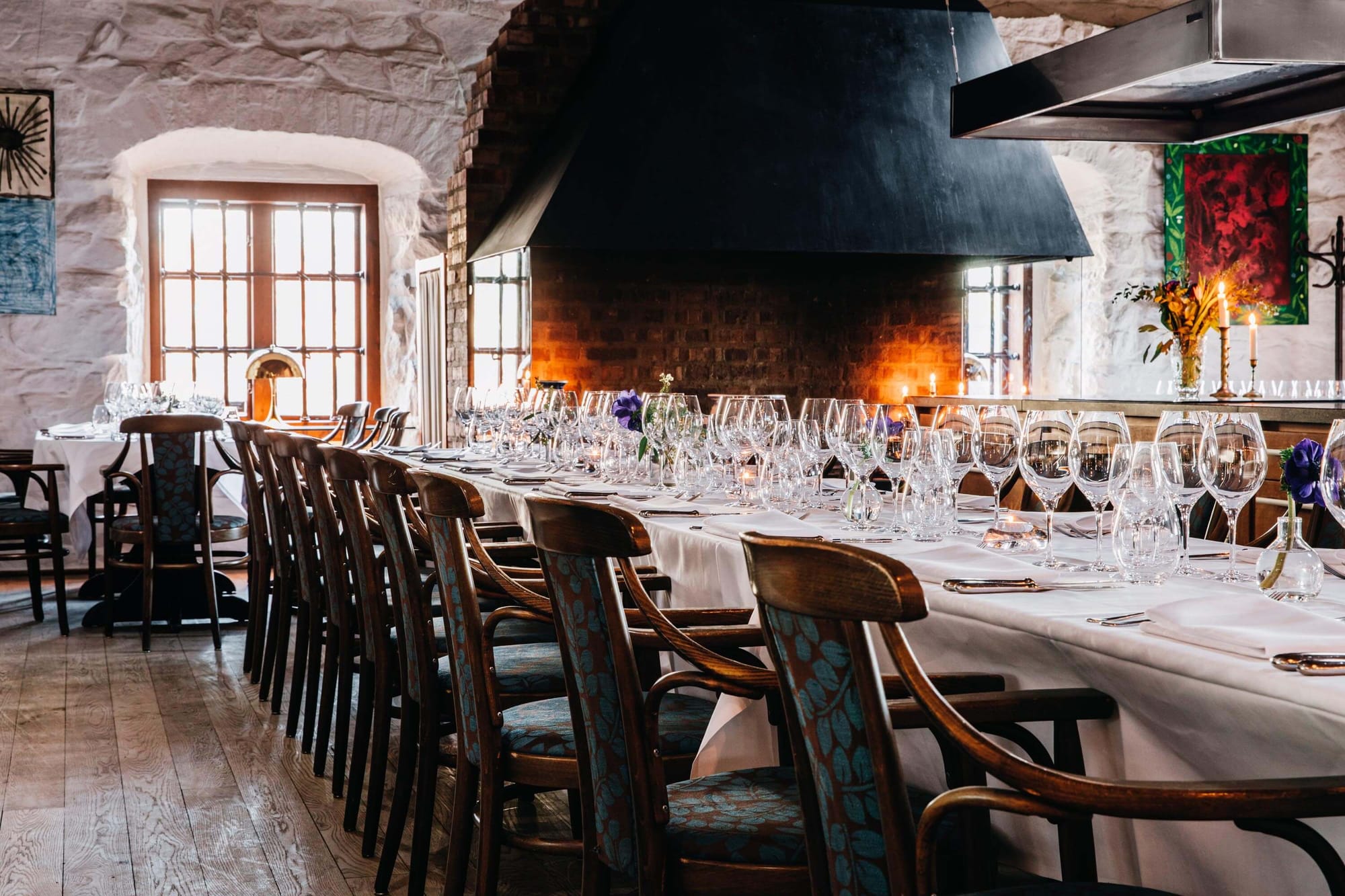 Ankarsmedjan Social är en beställningskrog som kan bokas för bröllopsmiddagar