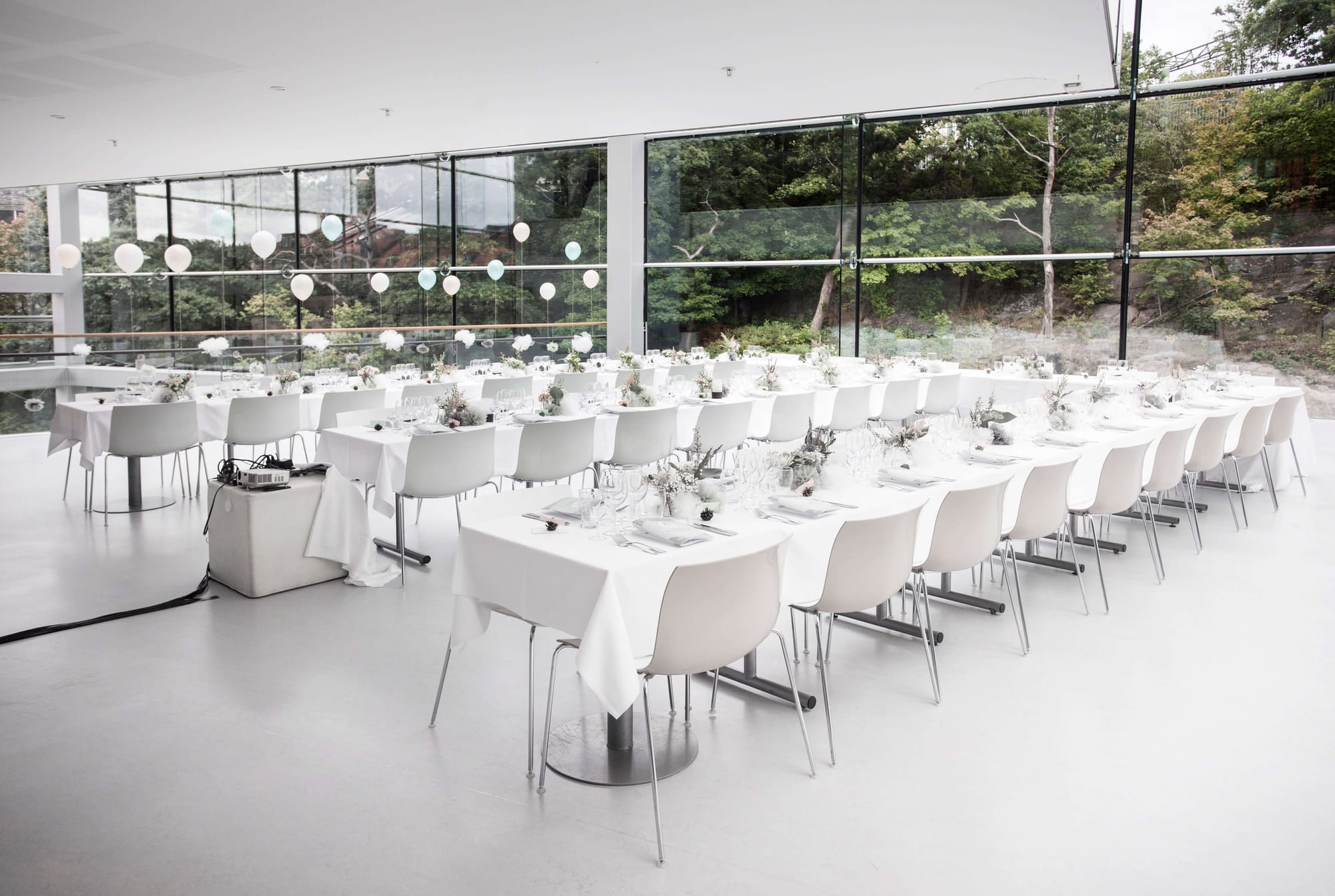 Bryggan har fantastisk utsikt åt alla håll och är en perfekt plats för bröllop