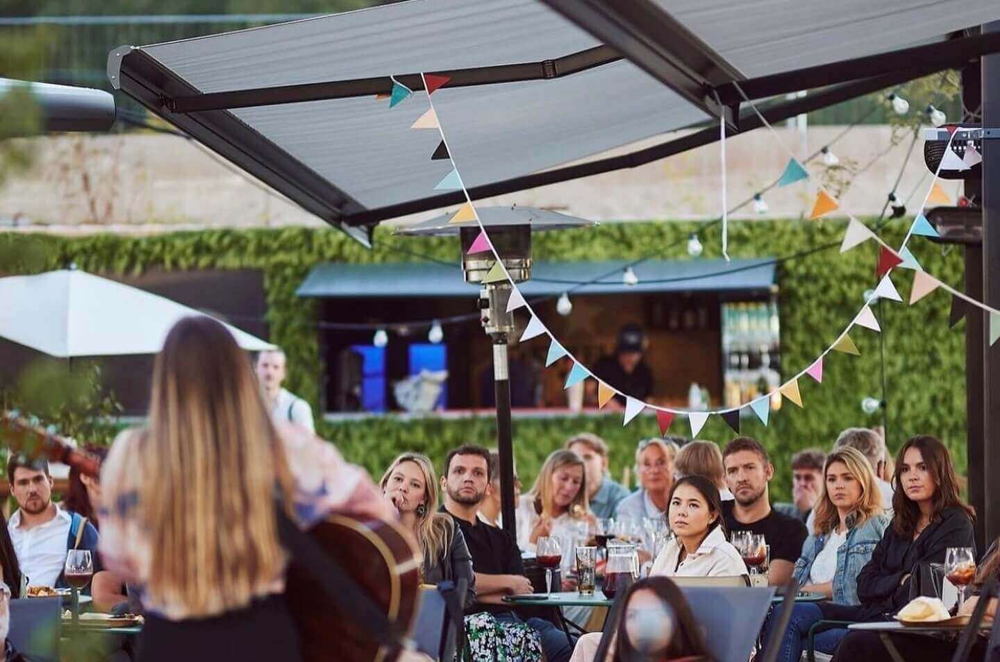 I hjärtat av Stockholm ligger Sveriges största utomhusanläggning Central Padel Nordic