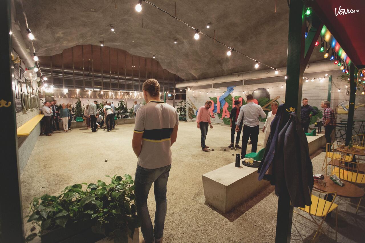 Unik och lekfull festlokal med boulebanor – Boulebar Rådhuset på Kungsholmen.