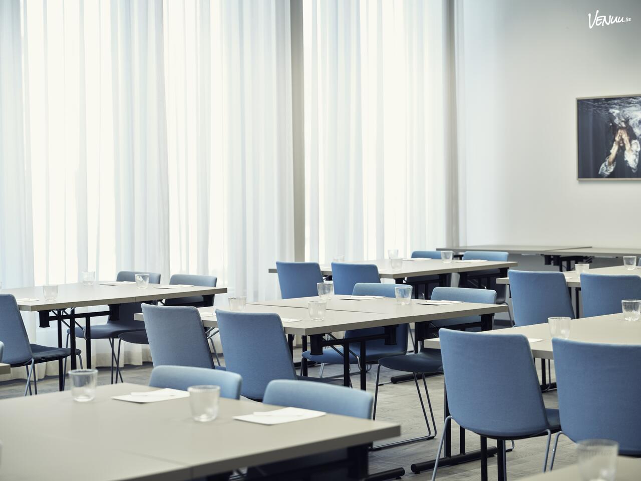 Flexibel konferenslokal med plats för större grupper – Origo Conference i Solna.