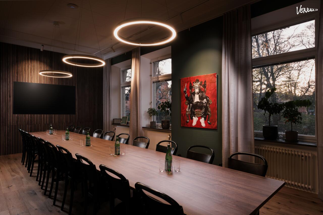  StudioNabo erbjuder en harmonisk och snyggt designad miljö för team som vill tänka klart och stort.