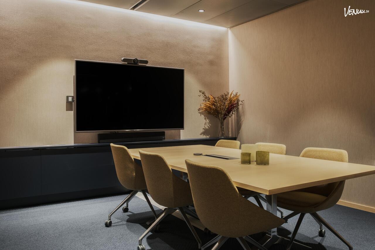 Agdas Styrelserum – exklusivt och litet mötesrum med videokonferensutrustning och hög servicenivå.
