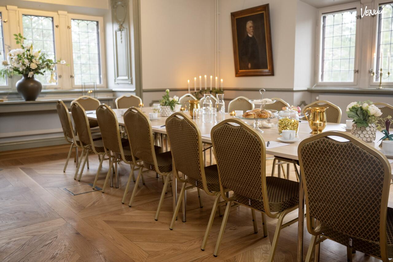 Salong Naja i Cedergrenska Tornet – historisk och elegant möteslokal i unikt tornhus med modern teknik.