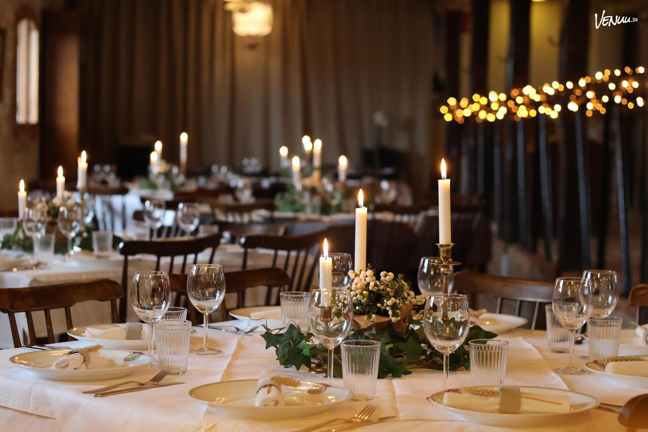 Hanksville Farm i Svalöv har lantlig gårdsmiljö och hemlagad mat för ett avslappnat bröllop.