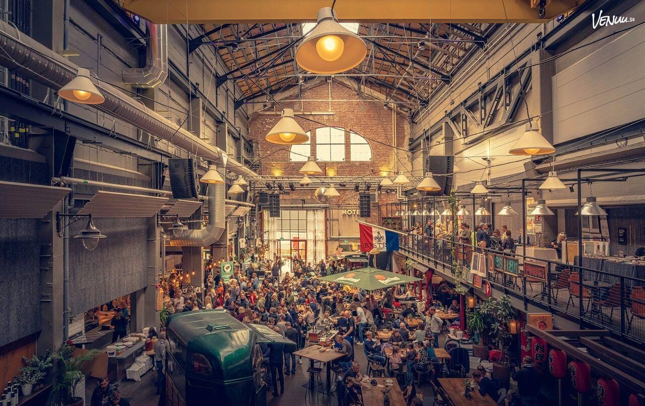 Kooperativet – industriell festlokal i Lindholmen med foodtrucks, scen och plats för storslagen fest.