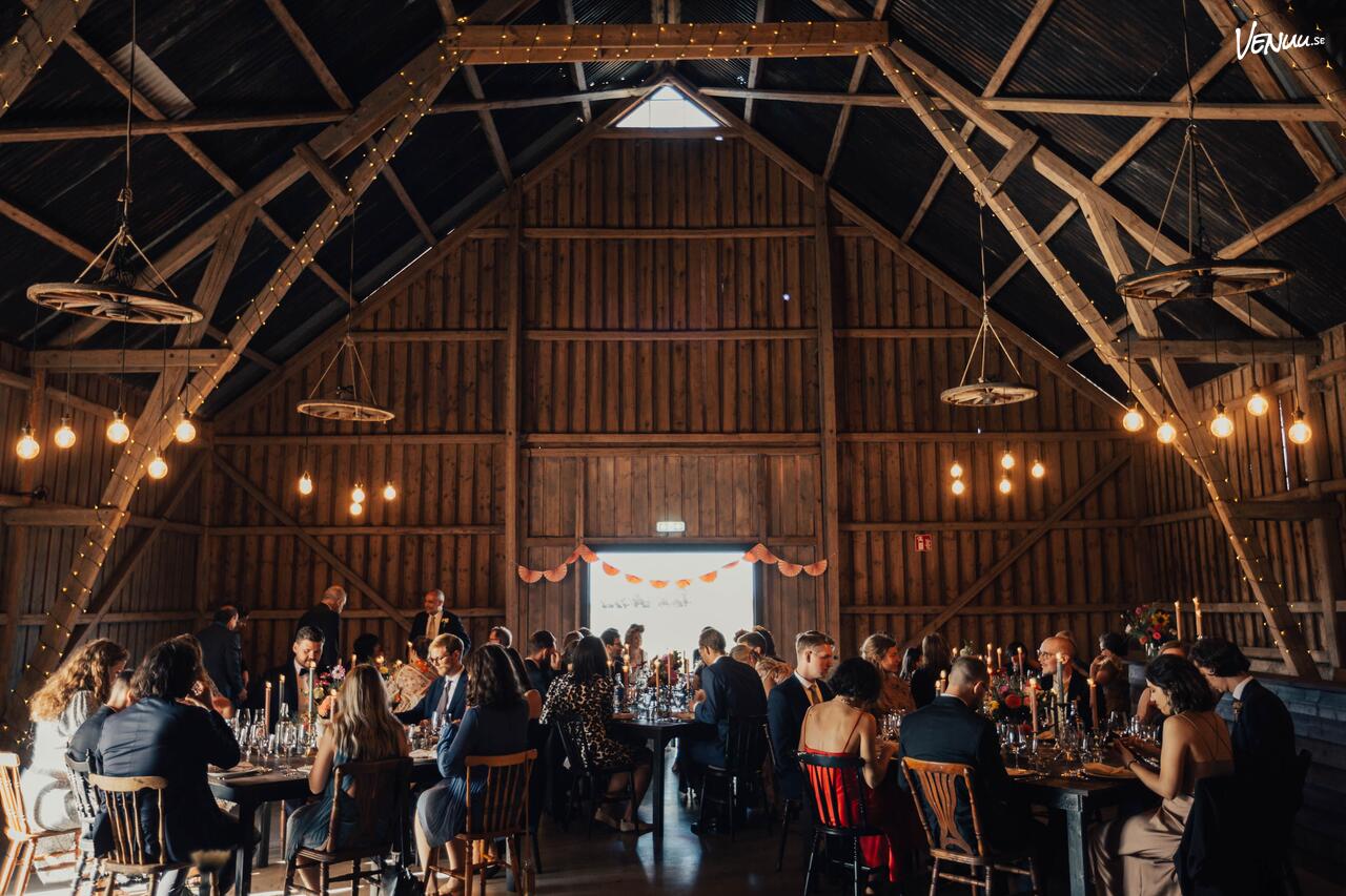 Lillegård är en lantlig och prisvärd festlokal i Skåne med möjlighet till egen mat och dryck.
