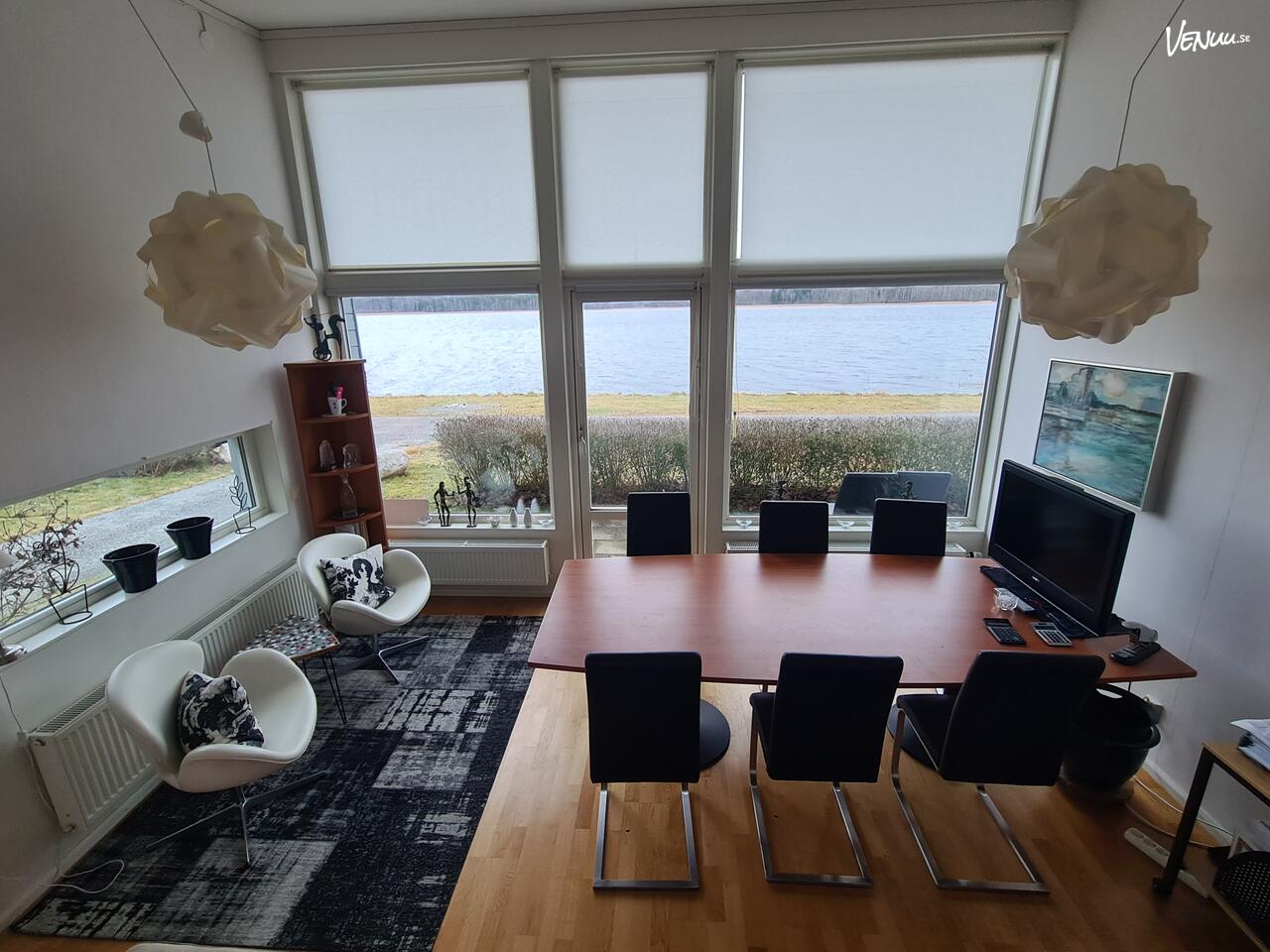 Moderna Möten – ljus och funktionell konferenslokal i Stockholm för workshops och presentationer.