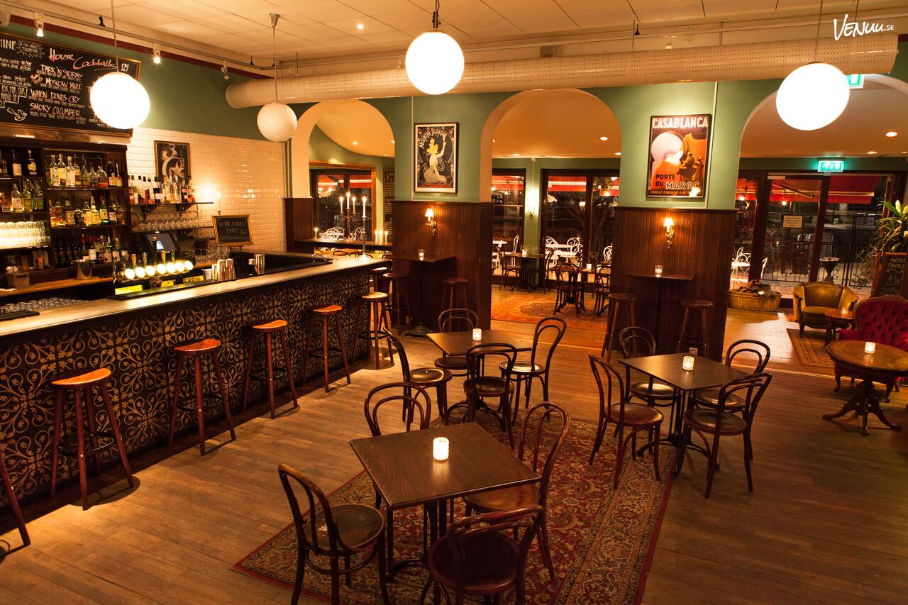 Bistron på Moriska Paviljongen är en elegant restauranglokal för företagsmiddagar med god mat och skön stämning.