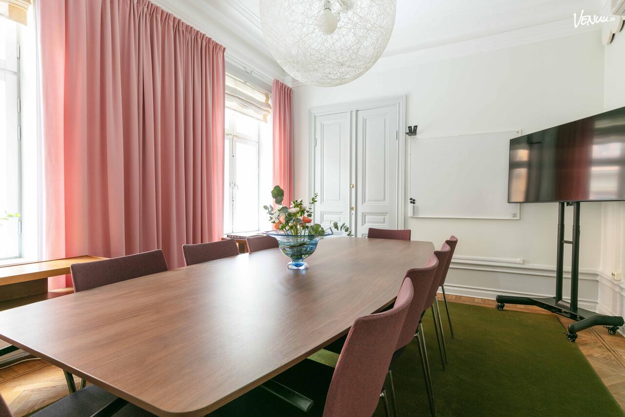 Narva på Nalen – centralt beläget mötesrum med kulturarv och full mötesutrustning till rimligt pris.