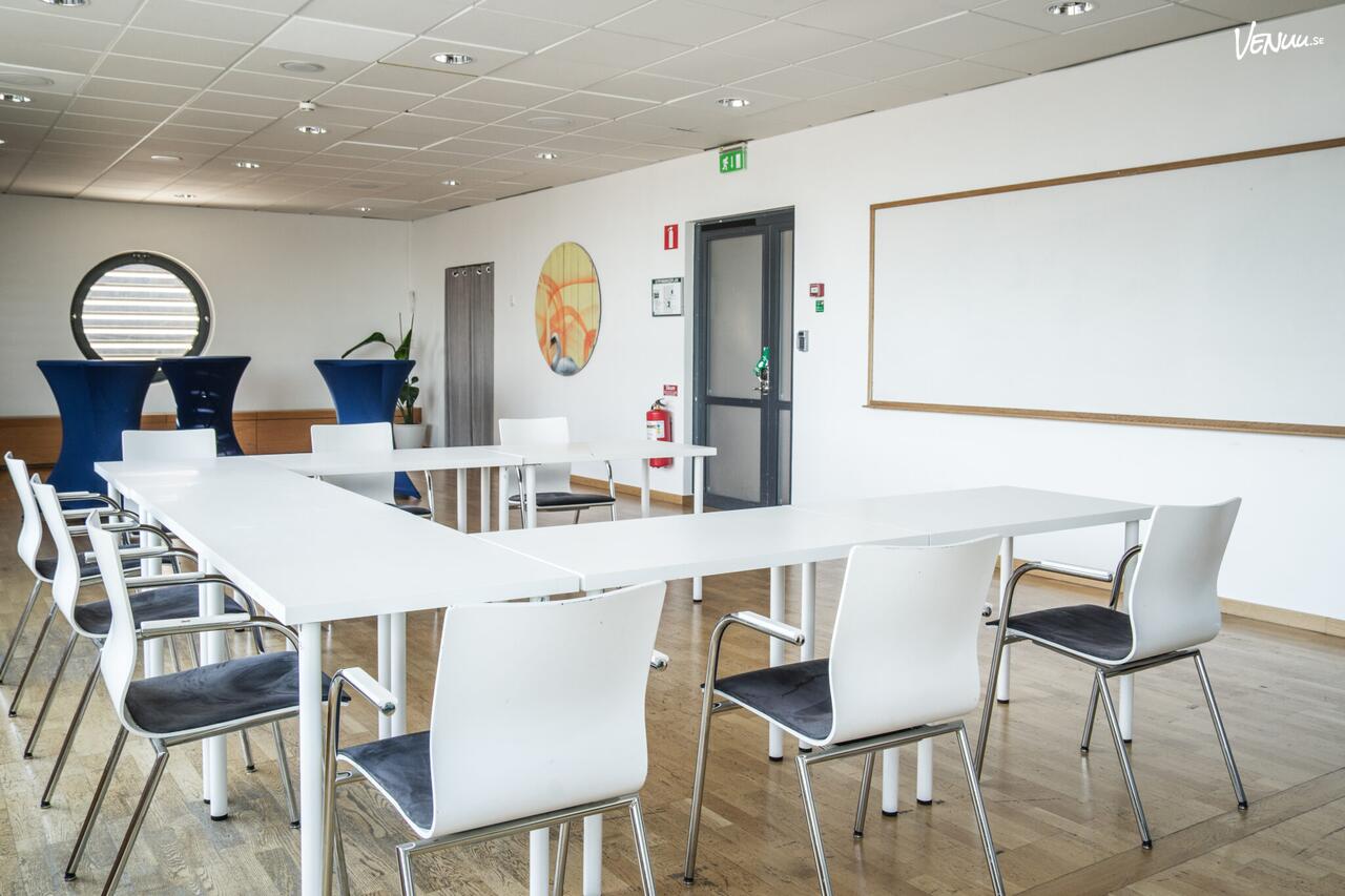 Kartrummet på Stadsgårdsterminalen – unik möteslokal med kartor och utsikt, perfekt för exklusiva lunchmöten.