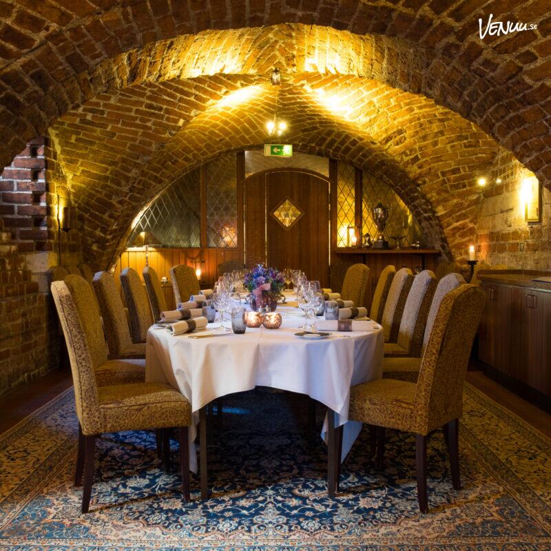 Elegant och stilren chambre séparée hos Årstiderna i Kockska Huset med modern design och behaglig belysning.