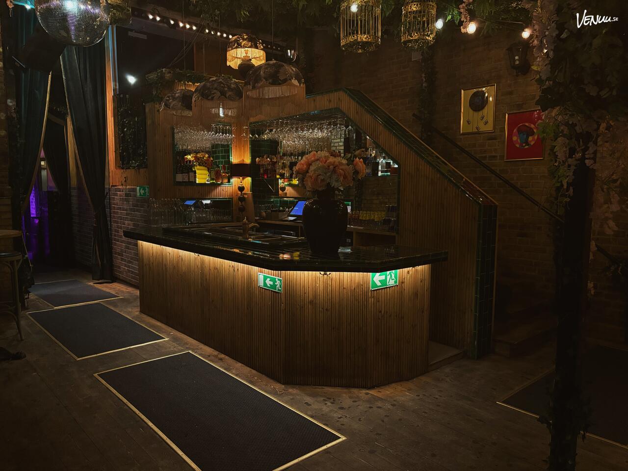 Bar Petit, en partybar och festlokal nära Avenyn i Göteborg.