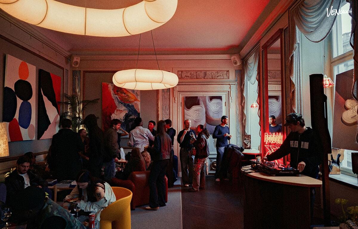 Flemingska salen, en elegant festlokal i Stockholm med historisk miljö.
