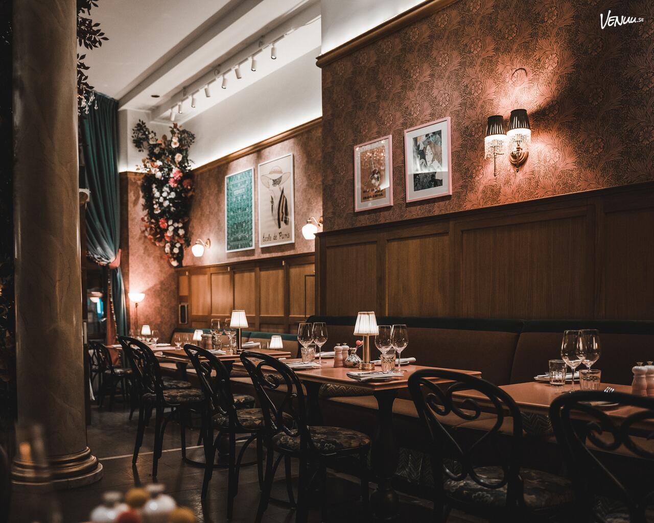 Kung Carl La Belle Epoque, en franskinspirerad restaurangdel i Stockholm för födelsedagsmiddag.